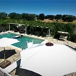 La Corte Di Nunu' Kır Evi *