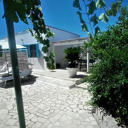 La Corte Di Nunu' Monopoli