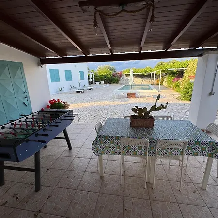 La Corte Di Nunu' Casa de Campo